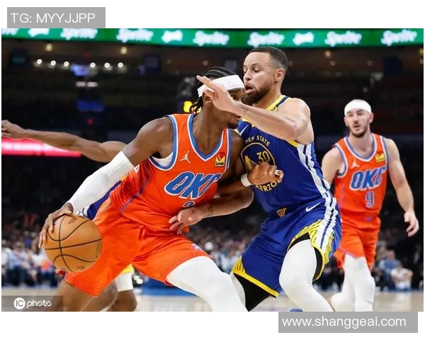 2016季后赛勇士与雷霆的激烈对决与历史性时刻回顾 2016季后赛勇士与雷霆的激烈对决与历史性时刻回顾