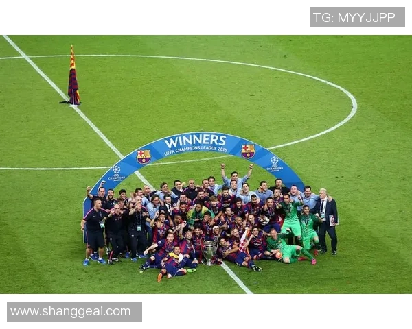 巴萨与曼联精彩对决央视录像回放全程回顾与分析